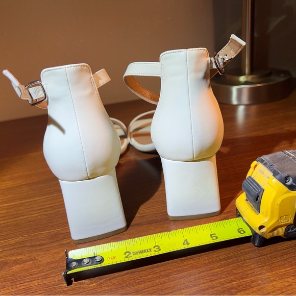 Women’s size 13 heels abound white leather square toe 2.5” block heel new - Picture 6 of 6